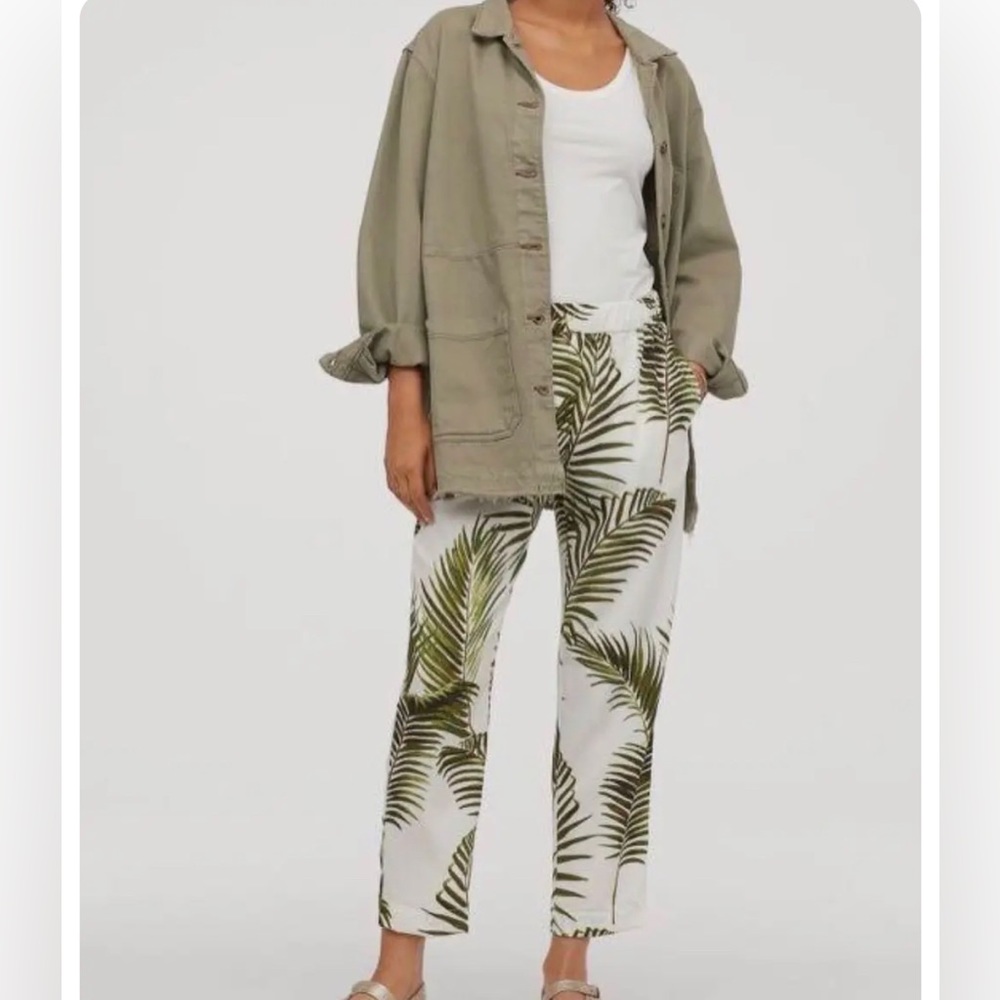 H&M PALM LEAF PANTS CREPED PANTS- Size 10